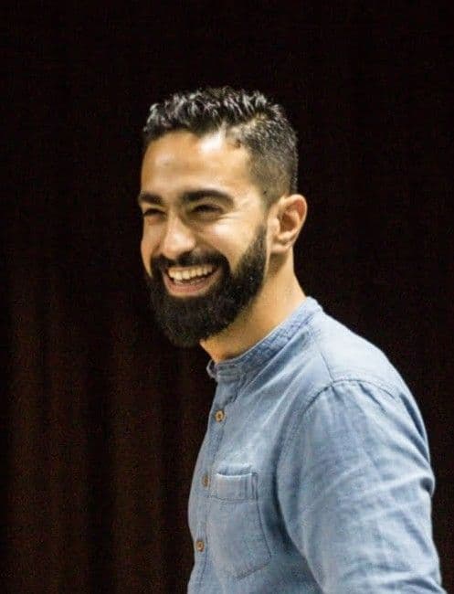 Relations et contrastes en impro avec Julien Bouhitem